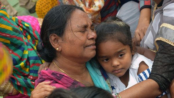 छत्तीसगढ़ हमलाः माँ को मिली टीवी से ख़बर, ऐसे दी आख़िरी विदाईः ग्राउंड रिपोर्ट