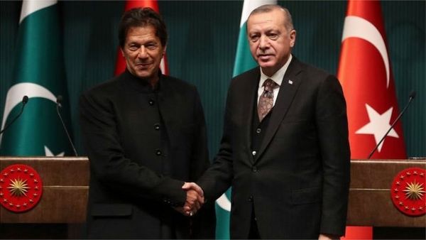 इसराइल ने कहा- पाकिस्तान ख़ुद शीशे के घर में रहता है