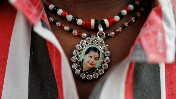 क्या तमिलनाडु में बीजेपी ने बिगाड़ा एआईएडीमके का खेल?