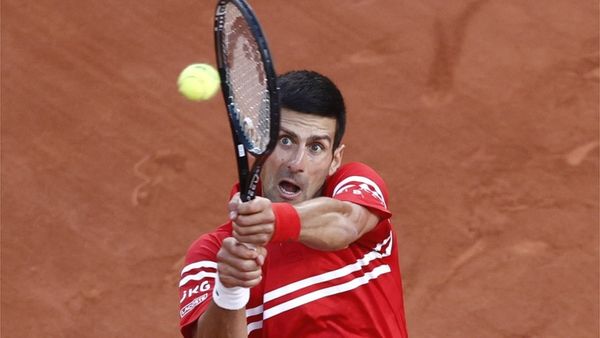 जोकोविच ने नडाल को फ़्रेंच ओपन के ‘ऐतिहासिक मैच’ में दी मात, दर्शकों के लिए कर्फ़्यू में देनी पड़ी ढील