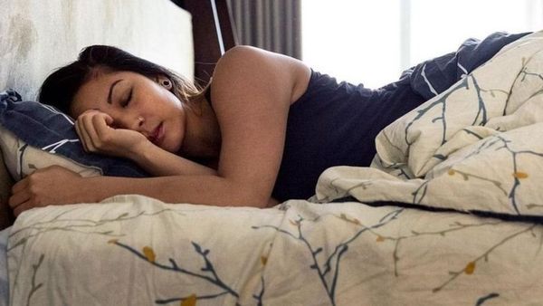 कोरोना : नींद क्या आपको भी आजकल कम आ रही है? जानिए क्यों?