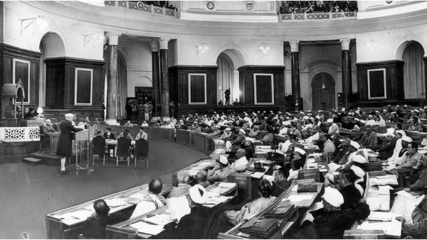 श्यामा प्रसाद मुखर्जी से जब नेहरू ने मांगी थी माफ़ी