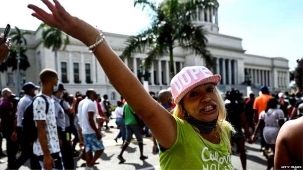 चीन आया क्यूबा के बचाव में, हालात के लिए अमेरिका को बताया ज़िम्मेदार