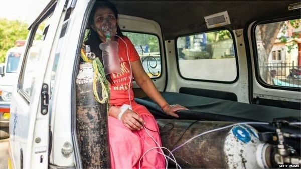 कोरोना की दूसरी लहर में ऑक्सीजन की कमी का सच क्या है?
