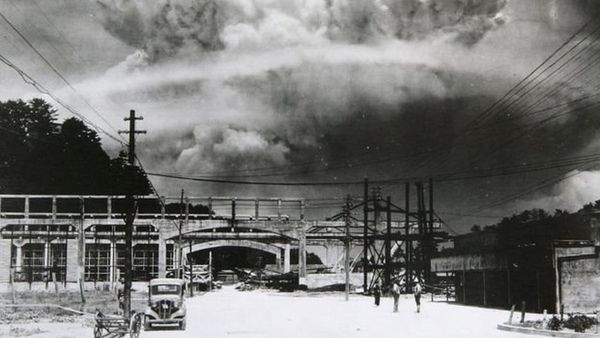 हिरोशिमा पर जब एटम बम गिरा तो कैसी क़यामत आई