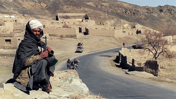 अफ़ग़ानिस्तान पर तालिबान की सत्ता का वो दौर कैसा था?