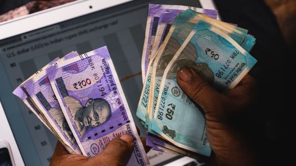 पीएफ़ खाते पर टैक्स को लेकर आपको कितनी चिंता करनी चाहिए?