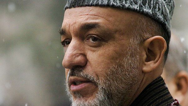 तालिबान, मुजाहिदीन और अमेरिका के बीच कैसे संतुलन साधते रहे हामिद करज़ई