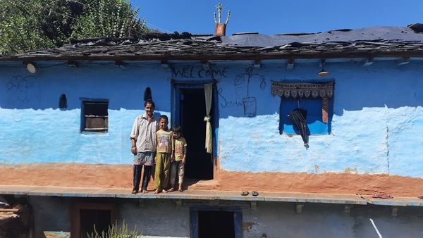 उत्तराखंड में एक के बाद एक गाँव क्यों हो रहे हैं ख़ाली