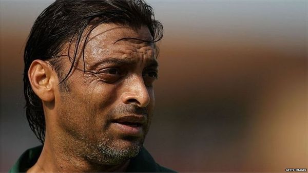 शोएब अख़्तर से टीवी एंकर नोमान नियाज़ ने मांगी माफ़ी, बताया ऑन एयर ग़ुस्से का कारण