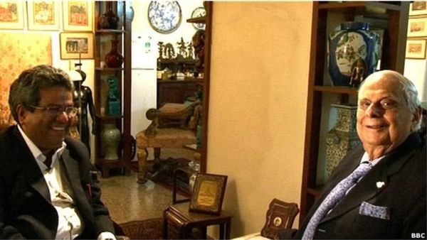 जब जनरल नियाज़ी ने जनरल अरोड़ा के सामने हथियार डाले