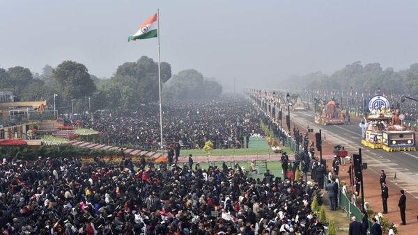 गणतंत्र दिवस की झांकियों पर केंद्र और तीन राज्यों में ठनी, सच क्या है