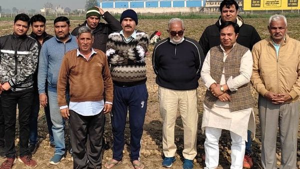 उत्तर प्रदेश चुनाव: RLD की कांग्रेस में ‘सेंधमारी’ से हापुड़ में दिलचस्प मुक़ाबला, BJP-BSP पर कितना असर - ग्राउंड रिपोर्ट