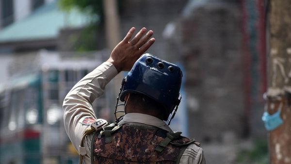 क्या कंप्यूटर अपराध होने से पहले उन्हें रोक सकते हैं?