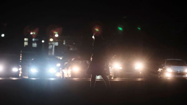 ईरान में वेश्यावृति की समस्या: 'मैं जो कर रही हूं, उस पर शर्मिंदा हूं लेकिन मेरे पास विकल्प क्या है'