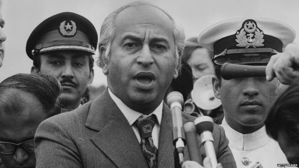 पाकिस्तान: क्या भुट्टो के तख़्तापलट और उनकी फांसी में अमेरिका का हाथ था?