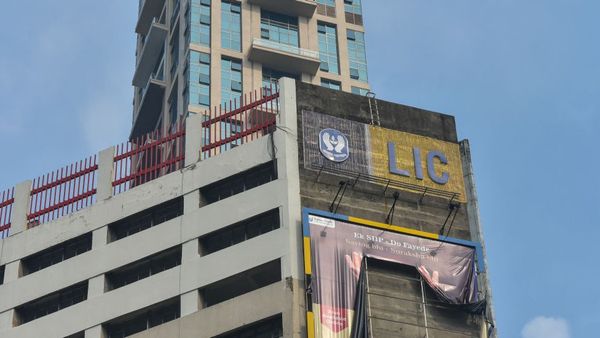 LIC का शेयर ख़रीदना फ़ायदे या नुकसान का सौदा? जानिए हर अहम बातें
