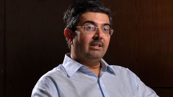 श्रीलंका पर उदय कोटक और रामचंद गुहा की टिप्पणी चर्चा में