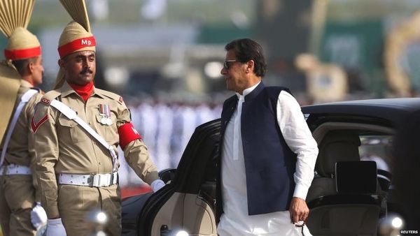 'पाकिस्तान के तीन टुकड़े हो जाएंगे', कह कर इमरान ख़ान ने ख़तरनाक रास्ता चुना?