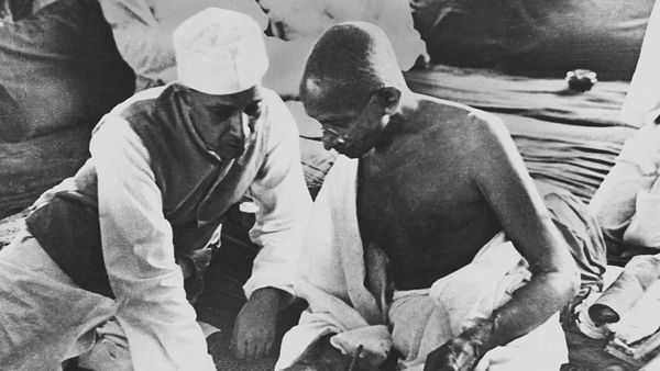 भारत छोड़ो आंदोलन: जब 1942 में बलिया, तमलुक और सतारा में बन गईं थीं आज़ाद सरकारें