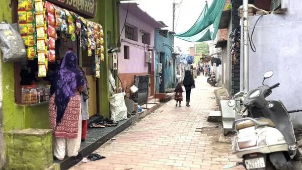 गुजरात: दंगा मामलों में गवाह रहे लोगों को क्यों लग रहा है डर