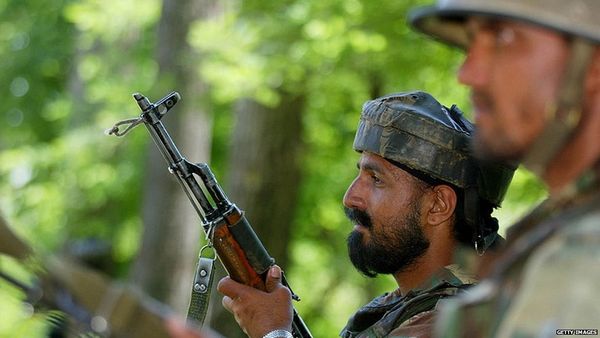 सैनिक साज़ो-सामान के आयात पर लग रही रोक का भारतीय सेना पर कितना असर?