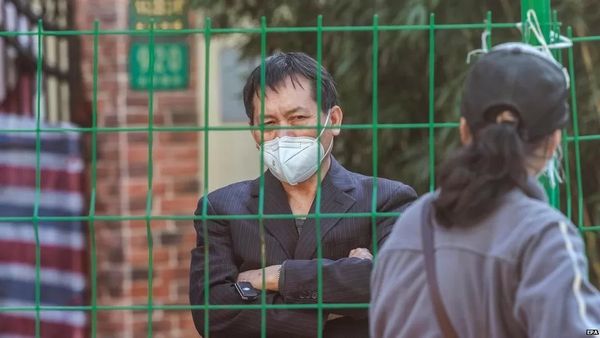 चीन में अब भी 152 शहरों में सख़्त लाकडाउन, शी जिनपिंग को ख़ुश करने की होड़?