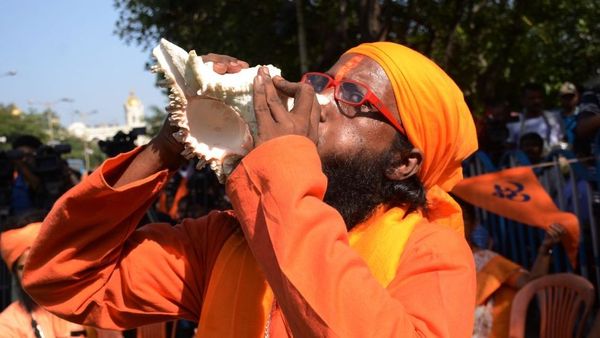 रामचरितमानस में वाक़ई दलितों और औरतों का अपमान है?