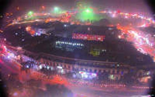 Bomb scare at Connaught Place in Delhi