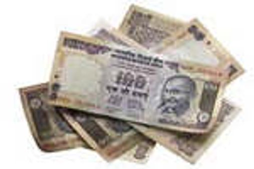 Govt unveils Rs 300,000 cr stimulus package