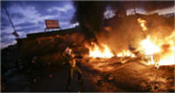 Israeli troops enter Gaza strip killing 30 Hamas