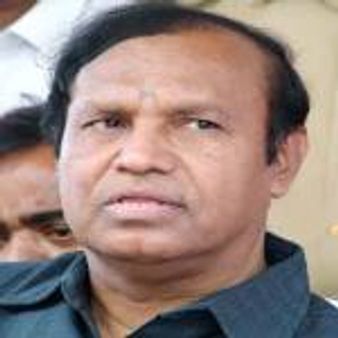 Minister urges truckers to end strike