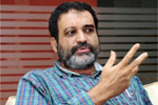 Don't punish innocent Satyam employees, hire them