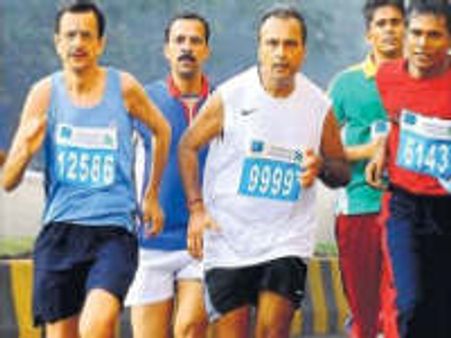 Kenneth Mugara wins Mumbai Marathon