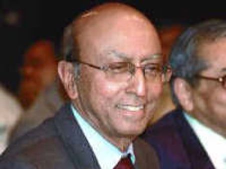 Potential buyers line-up for Satyam