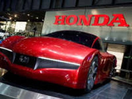 Recession hit Honda cuts output by 50,000
