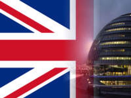 One in 7 jobs in Britain go to migrants