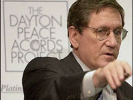 Holbrooke lauds India's stand on 26/11 attacks