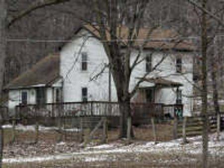 Boy kills father's pregnant girlfriend in US