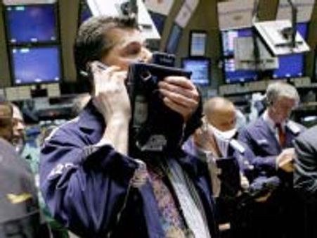 Markets in Red: Wall Street sinks to 1997 levels