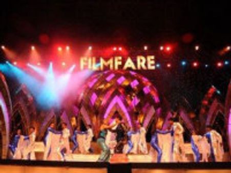 Katrina, Farhan to perform at Filmfare awards