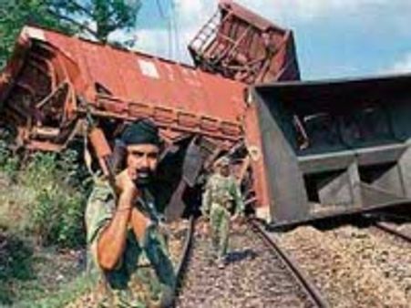 Maoists blow up a railway station in Orissa