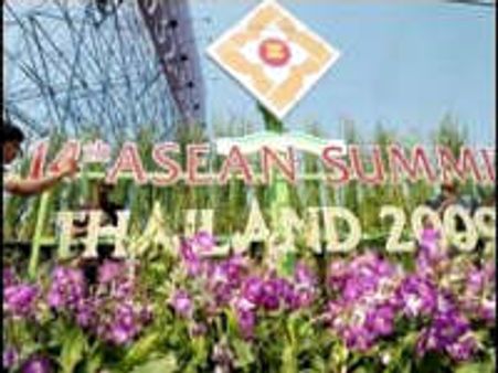 ASEAN leaders meet to discuss global crisis