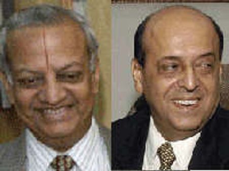 Naveen Chawla to take up CEC post