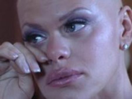 Jade Goody slips into 48hr 'coma'