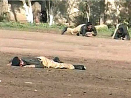 Serial blasts in Lahore, 800 cops taken hostage