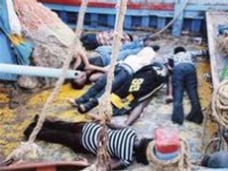 Boat capsize claims 300 lives in Libya