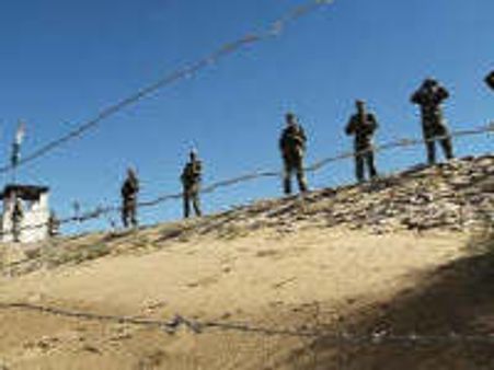 India still tops Pak army's priority list