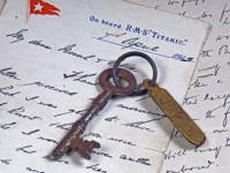 Titanic's rusty key to go under hammer