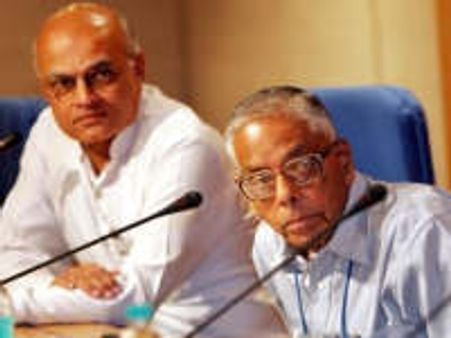 Tamil issue: India sends emissaries to Sri Lanka